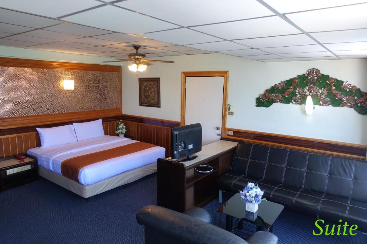 Serene Hotel Патая Екстериор снимка