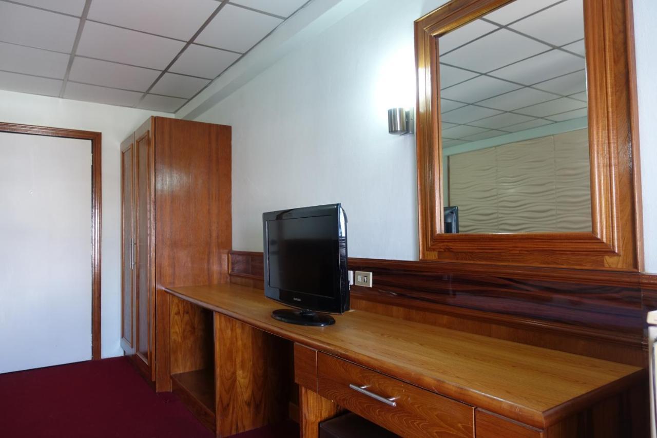Serene Hotel Патая Екстериор снимка